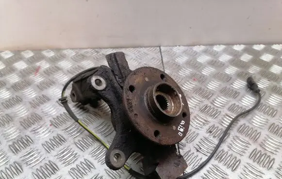Toyota Aygo AB10 Front wheel hub
