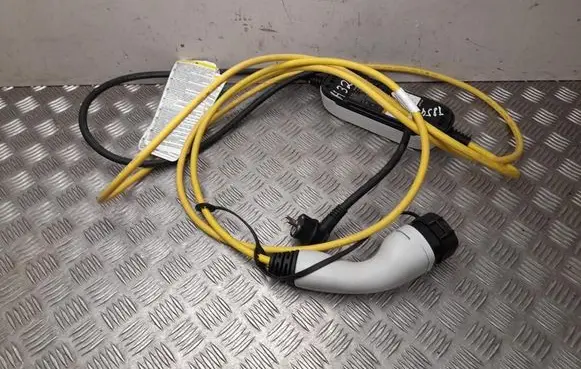 Volkswagen PASSAT B8 Electric car charging cable 1EA971675AL
