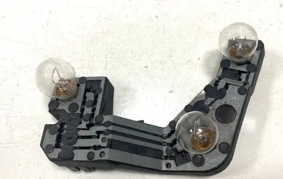 Renault Vel Satis Tail light bulb cover holder 89021294