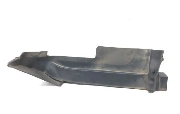 Audi Q7 4M Fender end trim 4M0821170B