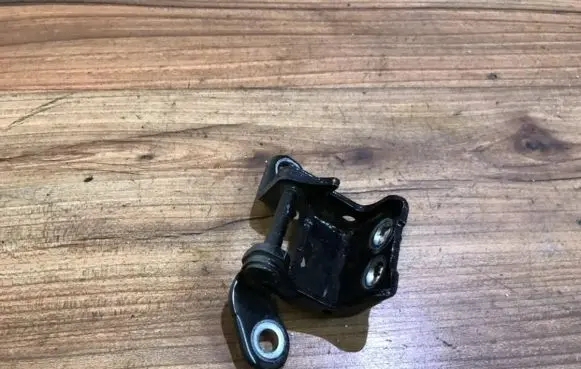 Honda Jazz Rear door lower hinge