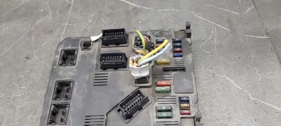 Citroen C3 Fuse box set s118085200h