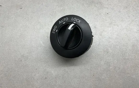 Nissan X-Trail T30 Differential lock switch 58220