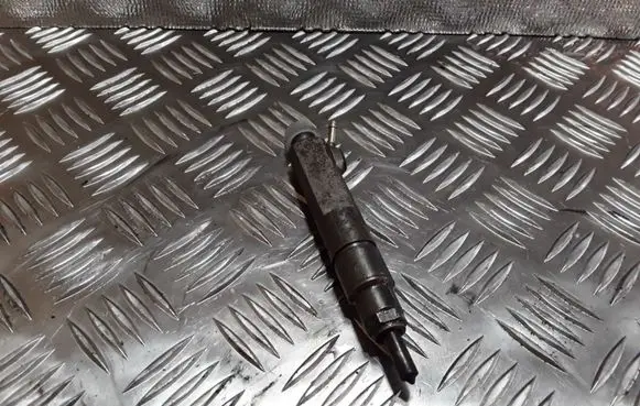 Volkswagen II LT Fuel injector 0432193824 074130201C