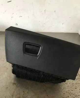 BMW 5 F10 F11 Glove box 9173907