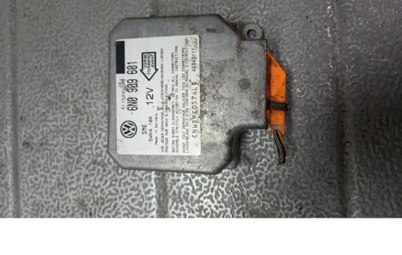 Volkswagen Polo III 6N 6N2 6NF Airbag deployment crash/impact sensor