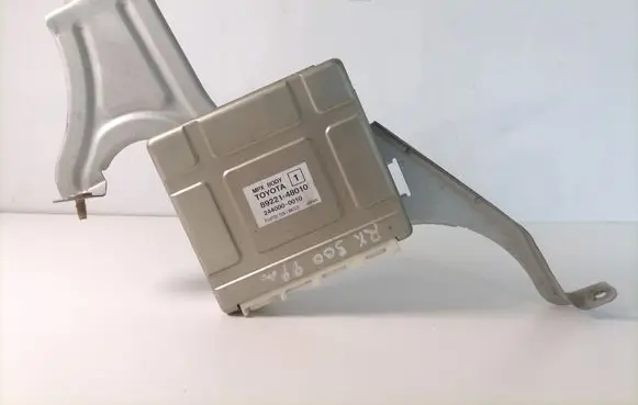 Lexus RX 300 Other control units/modules 89221-48010