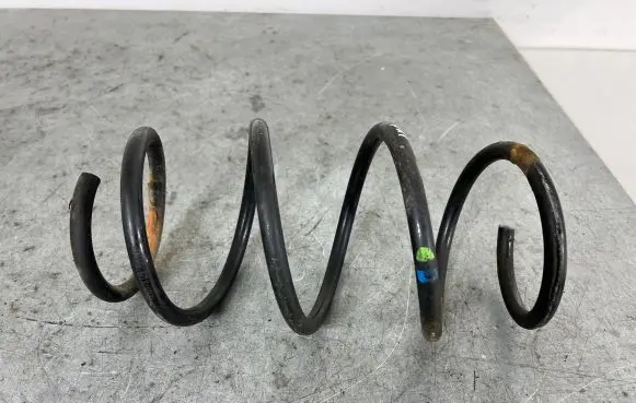 Skoda Octavia Mk3 (5E) Front coil spring