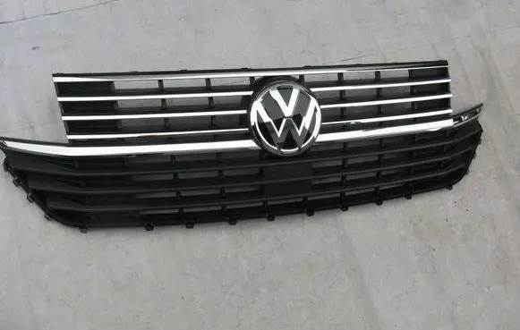 Volkswagen Multivan T6 Front bumper upper radiator grill 7LA853651B
