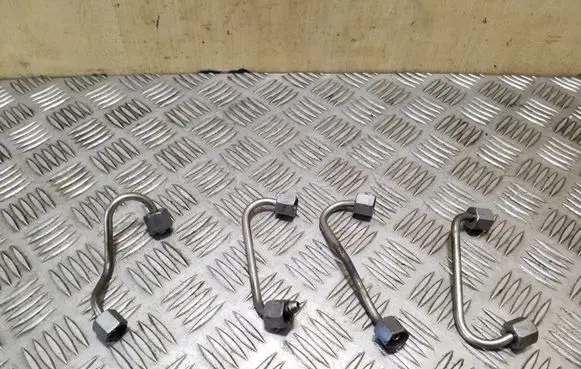 Jaguar XF X260 Fuel injector supply line/pipe 