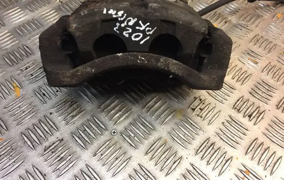 Nissan X-Trail T30 Front brake caliper