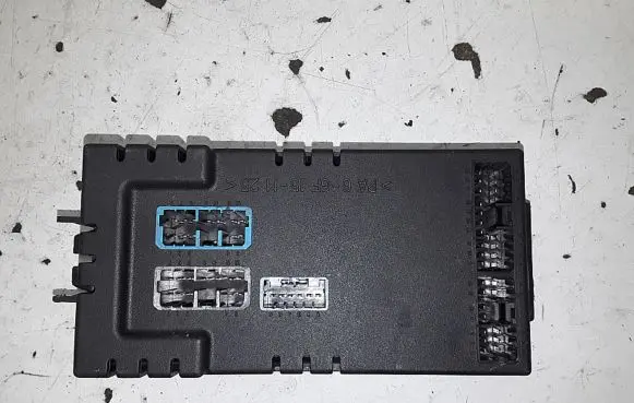 Alfa Romeo 166 Engine control unit/module 60687119