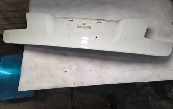 BMW 7 F01 F02 F03 F04 Tailgate trim 51497186533