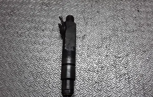 Volkswagen II LT Fuel injector 074130201G