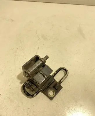 Audi Q7 4L Rear door lower hinge 4L0833412