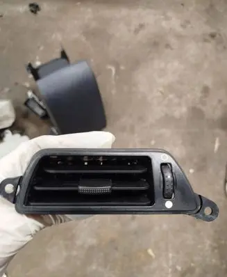 Ford Mondeo MK IV (B) pillar trim (bottom) 6M21U246W02 CZ9HA