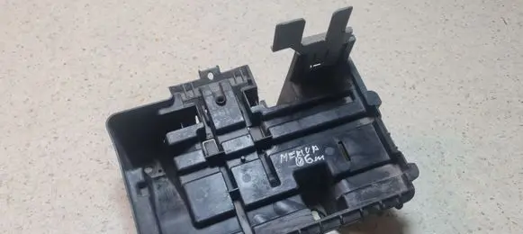 Opel Meriva A Battery tray 13167332