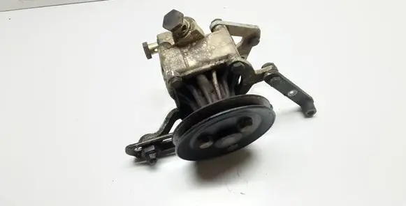 BMW 5 E34 Power steering pump 1133386