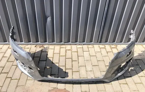 Audi Q3 8U Front bumper 8U0807437AD 8U0807437AE