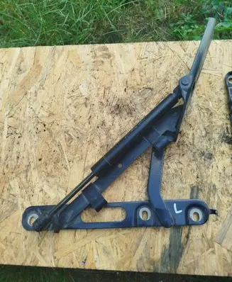 BMW 3 E36 Tailgate/trunk/boot hinge 0480N 900164