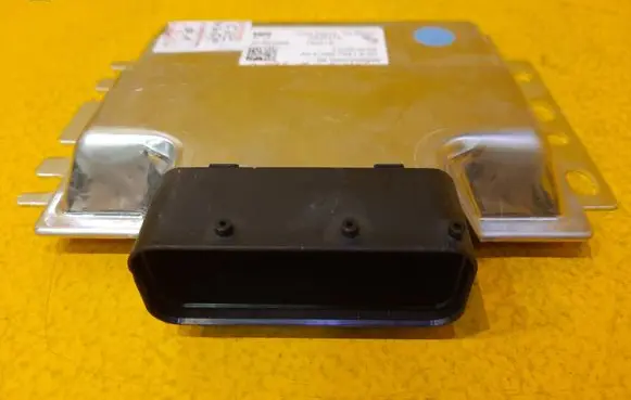 BMW X7 G07 Air suspension control unit module (rear) 8836476