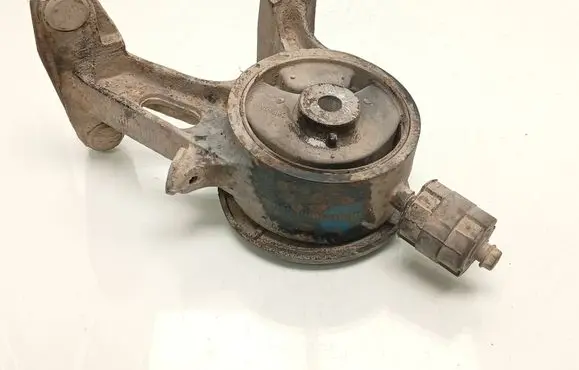 Toyota Avensis T270 Gearbox mount 