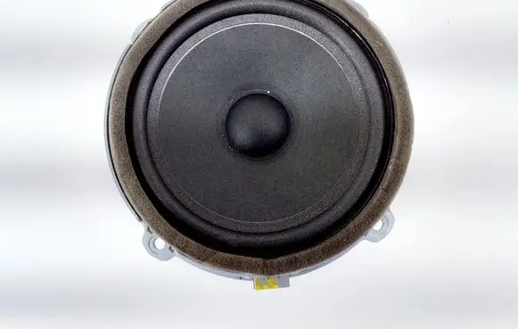 KIA Ceed Front door speaker 96330J7100