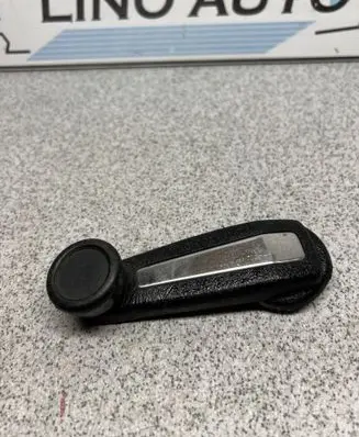 BMW 5 E28 Front door window winding handle 51321875839