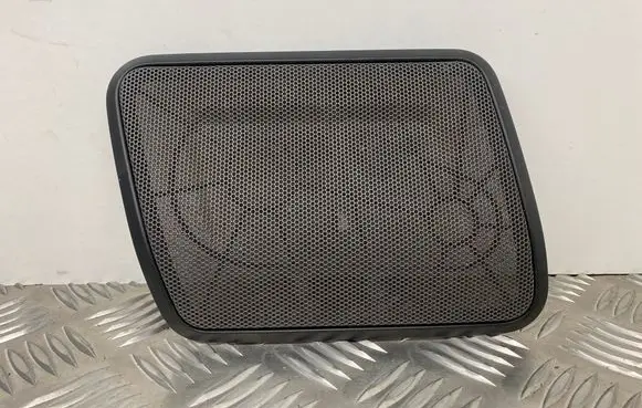 BMW 4 F32 F33 Parcel shelf speaker trim grill 7276917