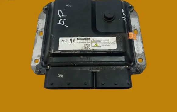 Subaru Legacy Engine control unit/module 275800-9843