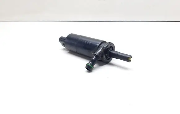 Volkswagen PASSAT CC Headlight washer pump 3B7955681