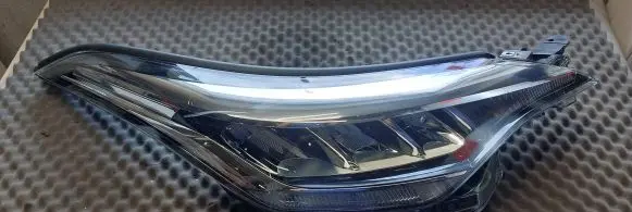 Toyota C-HR I Headlight/headlamp 81110F4180 81110F418000 213030159