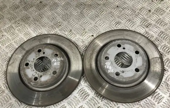 Toyota Avensis T270 Rear brake disc 4243105070 90R02C0165