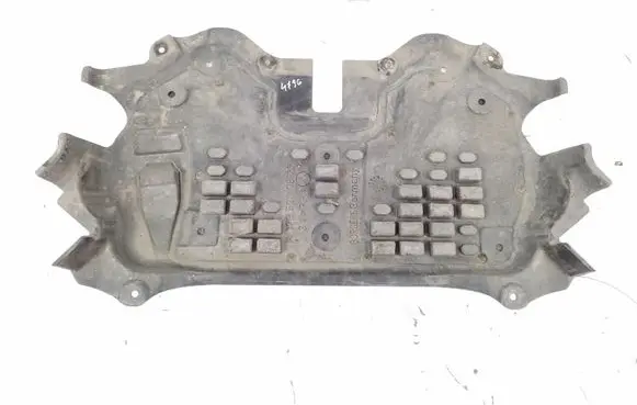 Mercedes-Benz SLK R172 Engine splash shield/under tray A1725200823