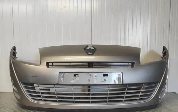 Renault Scenic III - Grand scenic III Front bumper 620222226R 620228574R 620363942R