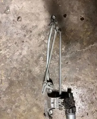 Ford C-MAX I Front wiper linkage and motor 3M5117508AA