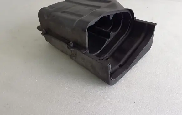 Porsche Panamera (970) Pneumatic air compressor holding bracket 97035815108