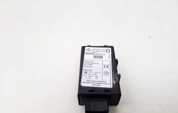 Nissan X-Trail T30 Door central lock control unit/module 285963Y50