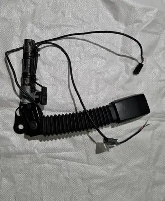 BMW Z3 E36 Front seatbelt buckle 8413888
