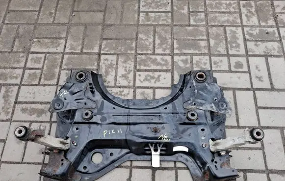 Citroen C4 Grand Picasso Front subframe 9677071680