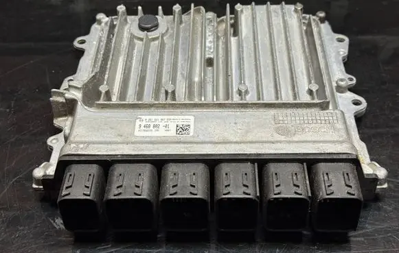 BMW 5 G30 G31 Engine control unit/module 0261S21967 031966226 9468802