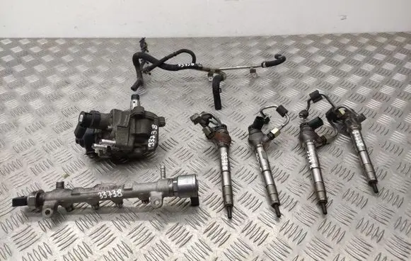 Volkswagen PASSAT B8 Fuel injection system set 04L130755D 04L130277AC 04L201360M