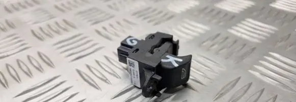 Volvo V70 Electric window control switch 30773273