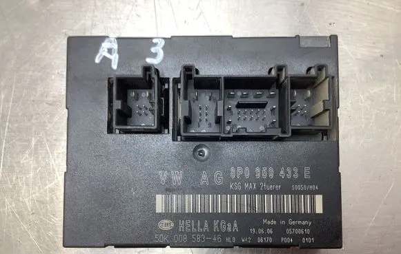 Audi A3 S3 8P Comfort/convenience module 8P0959433E 05700610 5DK00858346