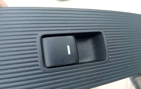 Mazda CX-5 Electric window control switch KD4766380