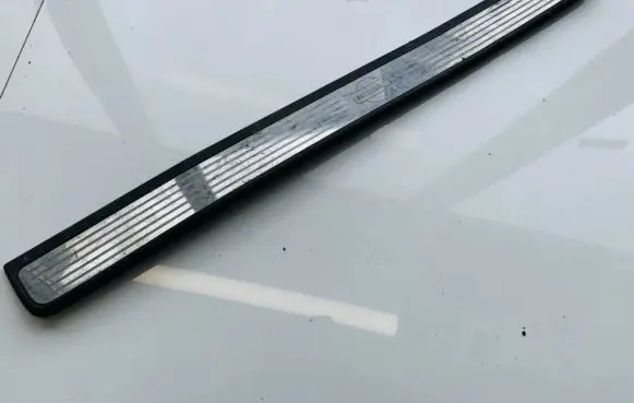 Nissan Primera Front sill trim cover 769b09f000