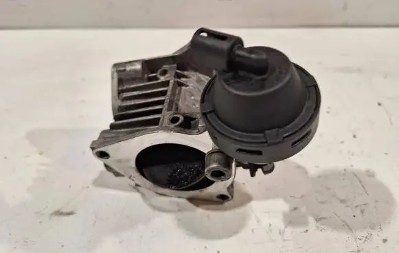 Fiat Stilo Throttle valve 46817373