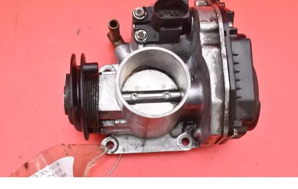 Skoda Octavia Mk1 (1U) Throttle body valve 030133064F