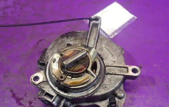 Audi A6 Allroad C6 Vacuum pump 
