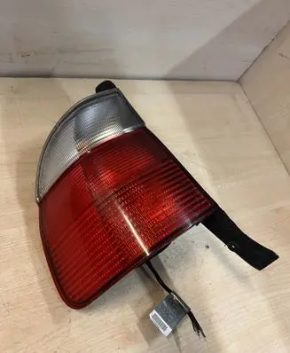 BMW 5 E39 Rear/tail lights 2496339 2496321
